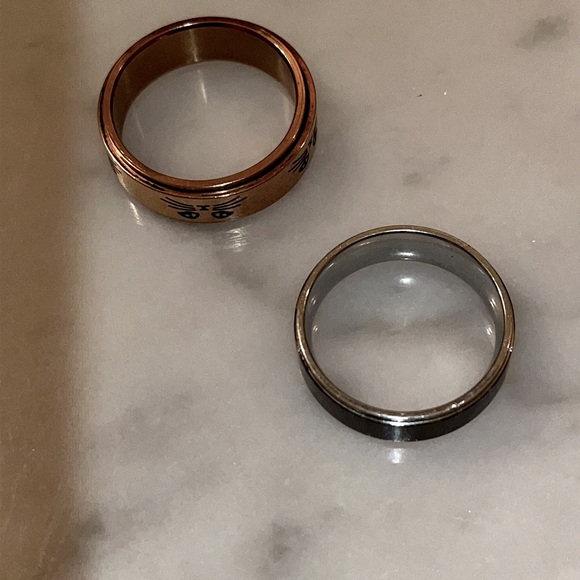 Two Men’s Rings - Picture 5 of 5